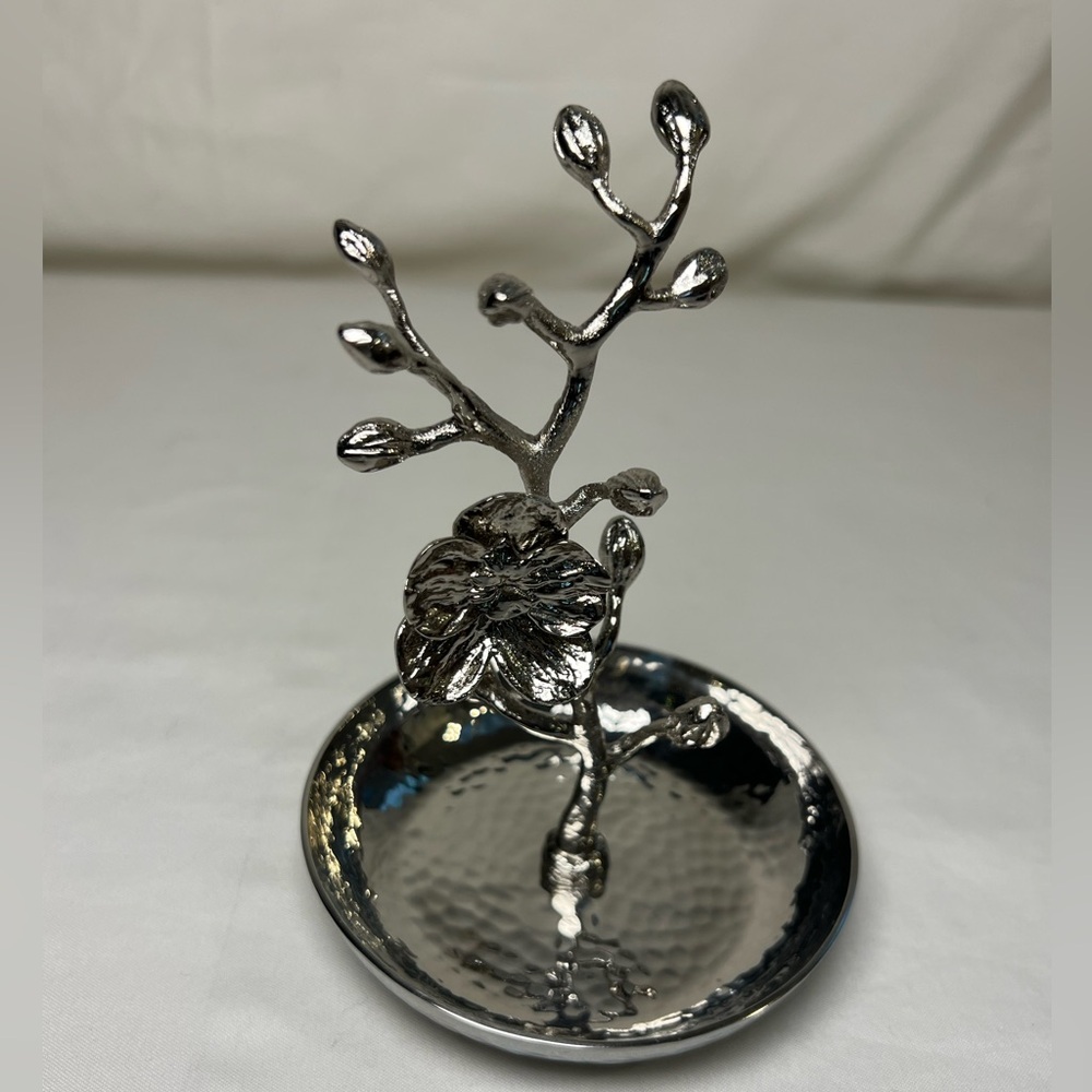 Michael Aram White Orchid Ring Catch - Picture 2 of 6